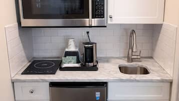 Room, 2 Queen Beds, Kitchenette | Private kitchenette | Mini-fridge