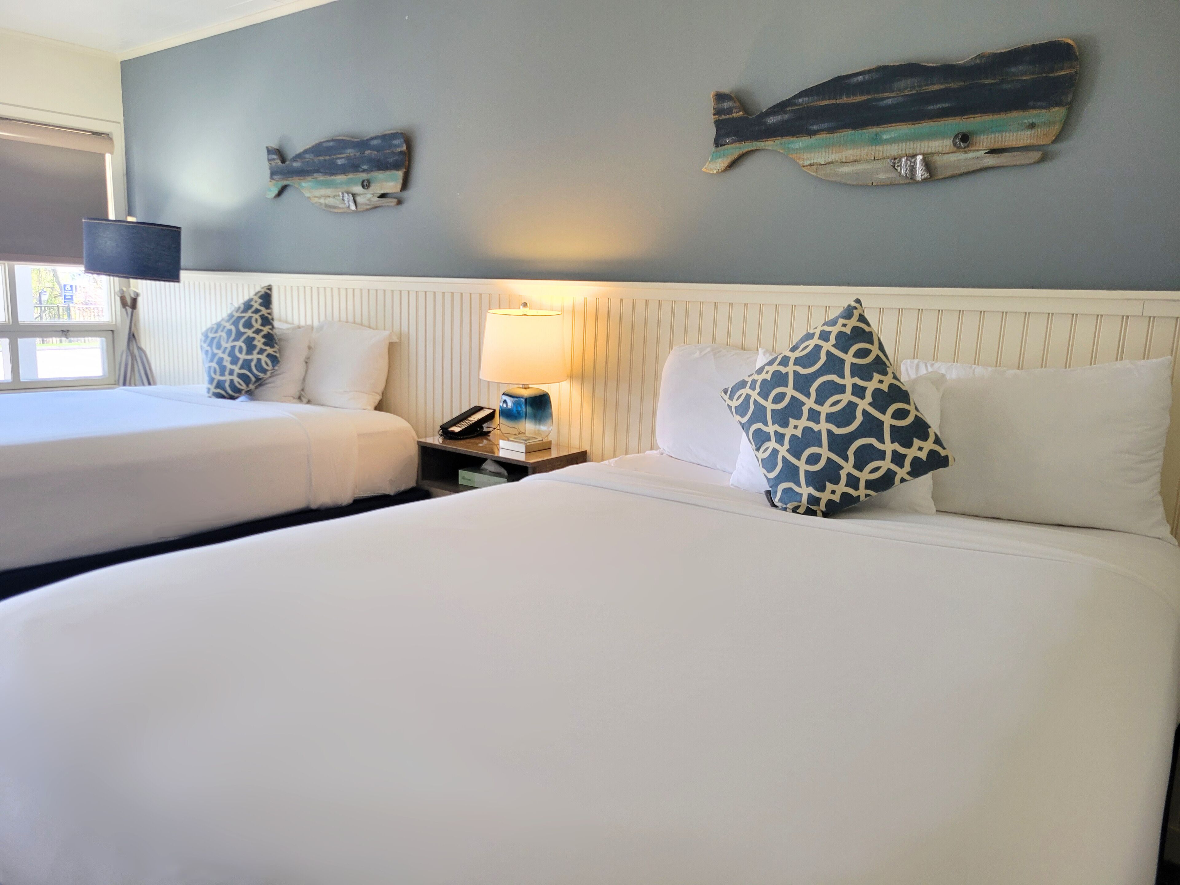 1 bedroom, premium bedding, desk, laptop workspace