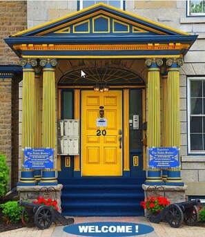 Property entrance - The Noble Suites (Brockville)