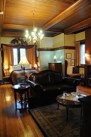 50-inch LED TV with digital channels, TV - The Noble Suites (Brockville)