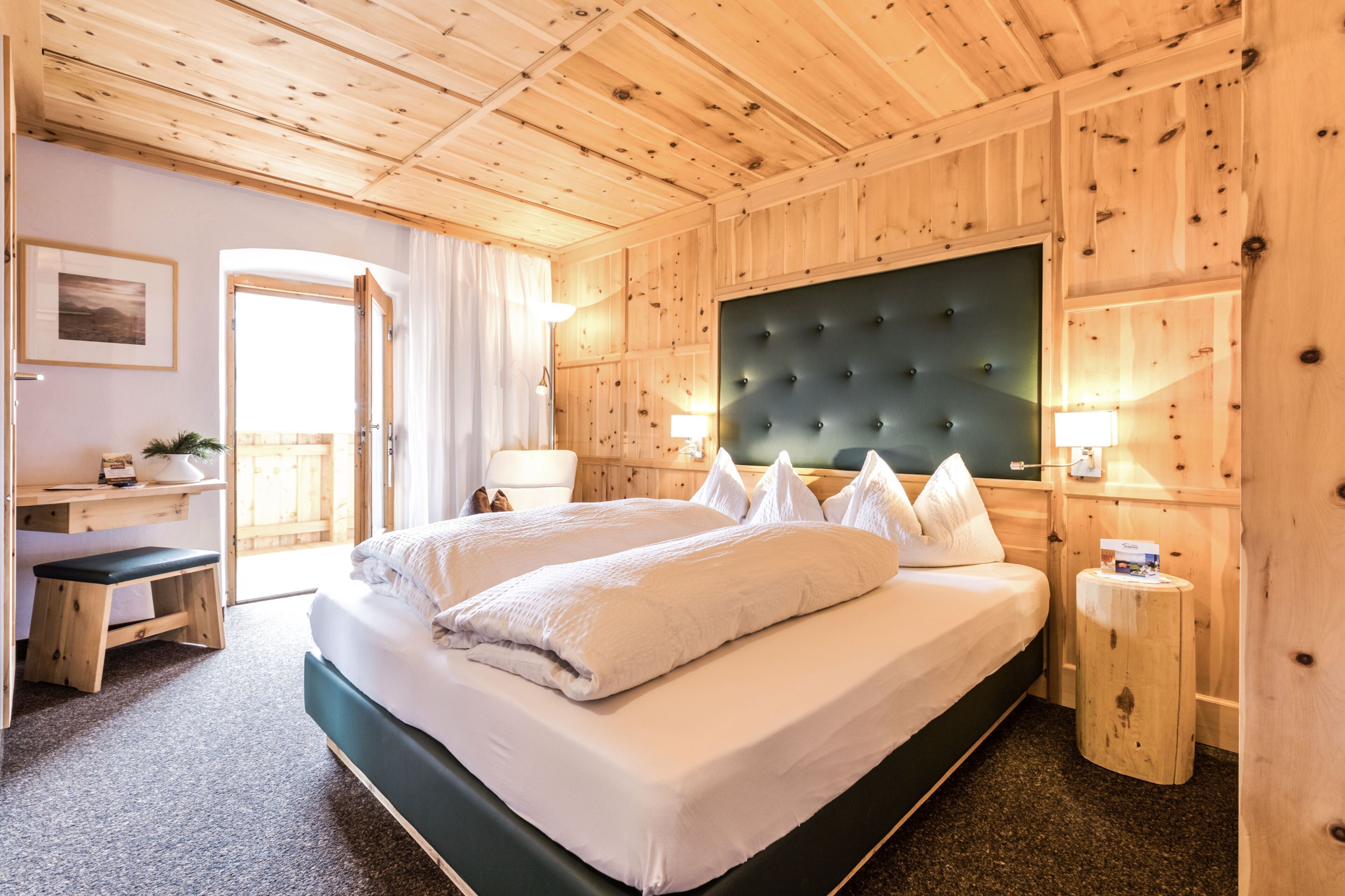 Traditional-Doppelzimmer, Balkon, Bergblick