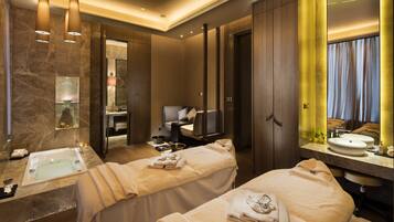 Un sauna, baño turco, aguas termales/minerales, tratamientos corporales