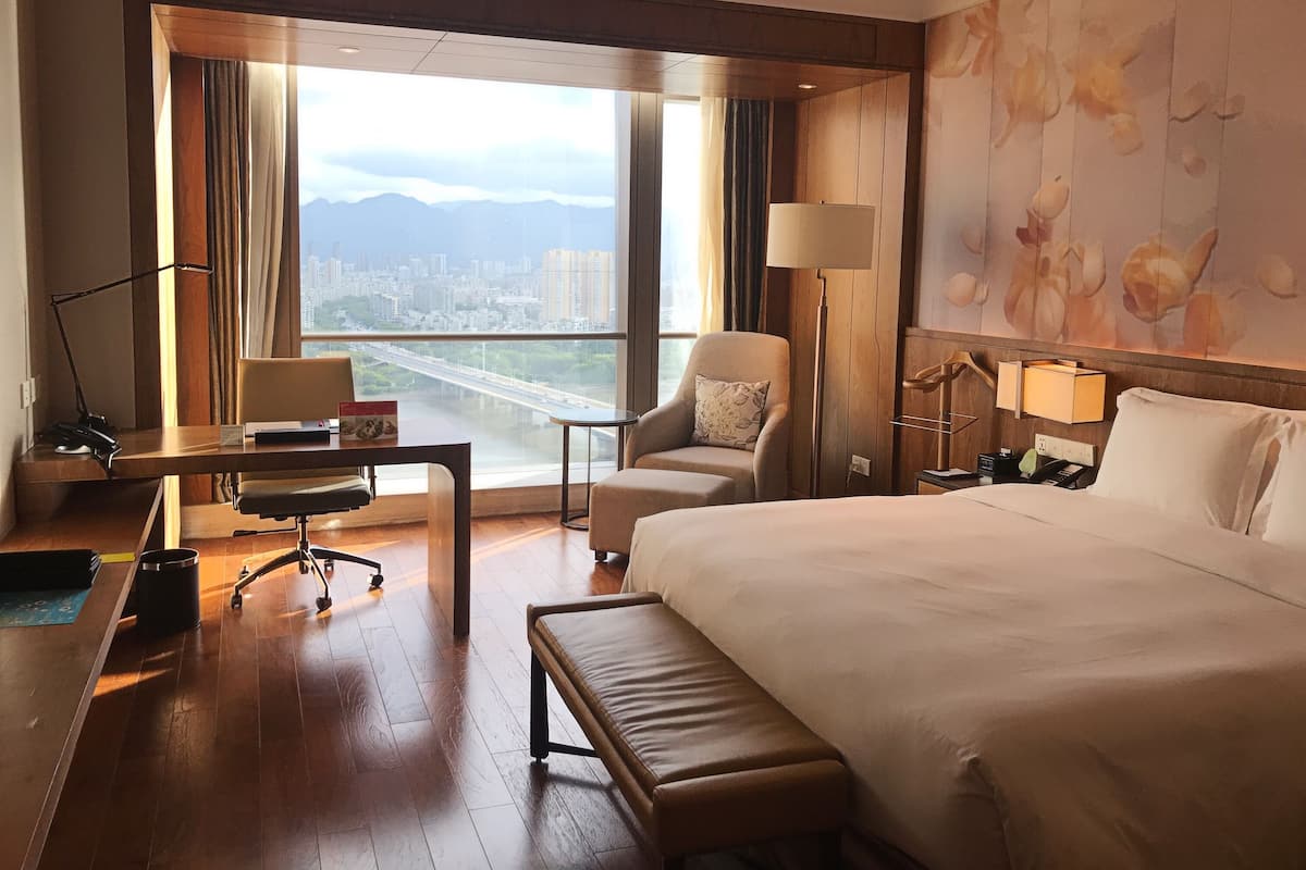 Standard Room, Club lounge access, River View (Club Lounge Access) | In-room safe, desk, laptop workspace, blackout curtains