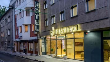 Front of property - evening/night