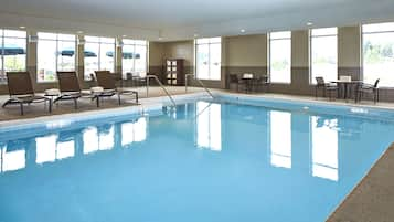 Indoor pool, pool loungers