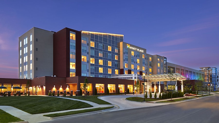 Hyatt Place Lansing - East