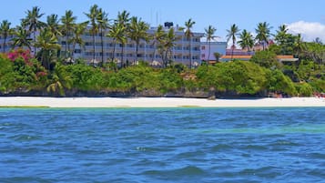 Ubicación a pie de playa y bar en la playa