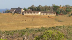 Property grounds - Ngulia Safari Lodge (Tsavo)