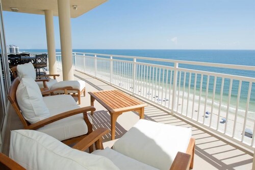 La Playa by Luxury Coastal Vacations