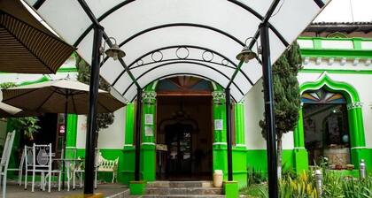 Hotel D' Monica