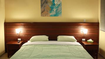 2 bedrooms, in-room safe, individually furnished, iron/ironing board