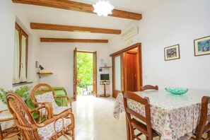 Apartment, 2 Bedrooms (4 People) | Living area | TV - Casale Nunziatina (Sorrento)