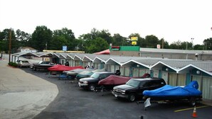 View from property - Gray Plaza Motel Benton Rend Lake I-57 (Benton)