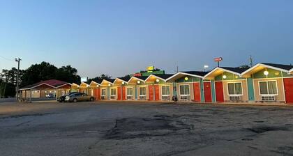 Gray Plaza Motel Benton Rend Lake I-57