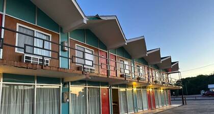 Gray Plaza Motel Benton Rend Lake I-57