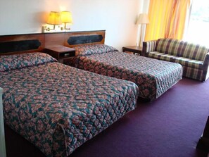 Room - Gray Plaza Motel Benton I-57 IL (Benton)