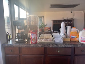 Free daily continental breakfast