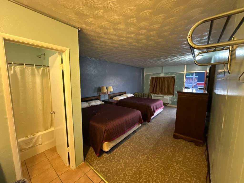 Desk, free WiFi, bed sheets