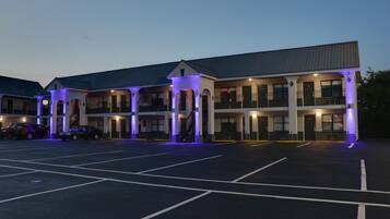 Ubetjent parkering (inkludert)