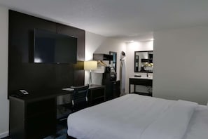Zimmer, 1 Queen-Bett, Nichtraucher | Hochwertige Bettwaren, Pillowtop-Betten, Bügeleisen/Bügelbrett
