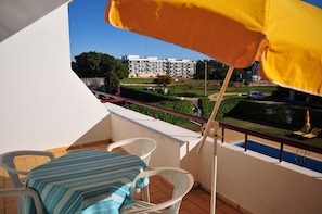 Apartment, 1 Bedroom, Balcony, Pool View | Balcony