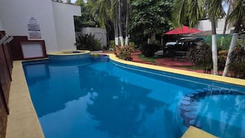 Outdoor pool, pool loungers