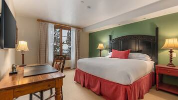 1 bedroom, premium bedding, in-room safe, desk