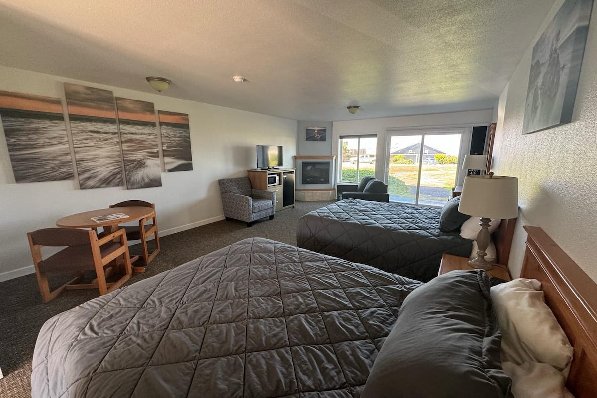 standard studio, 2 queen beds, patio, partial ocean view | floor plan