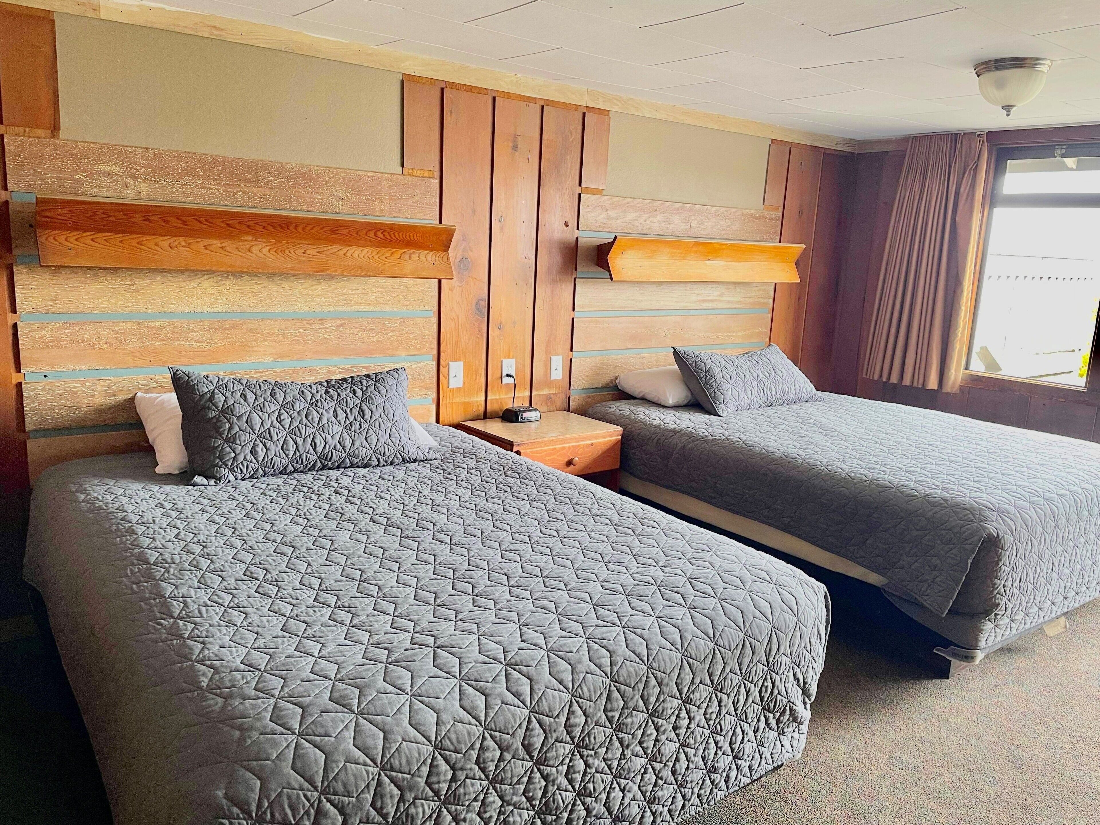 Sunset Oceanfront Lodging