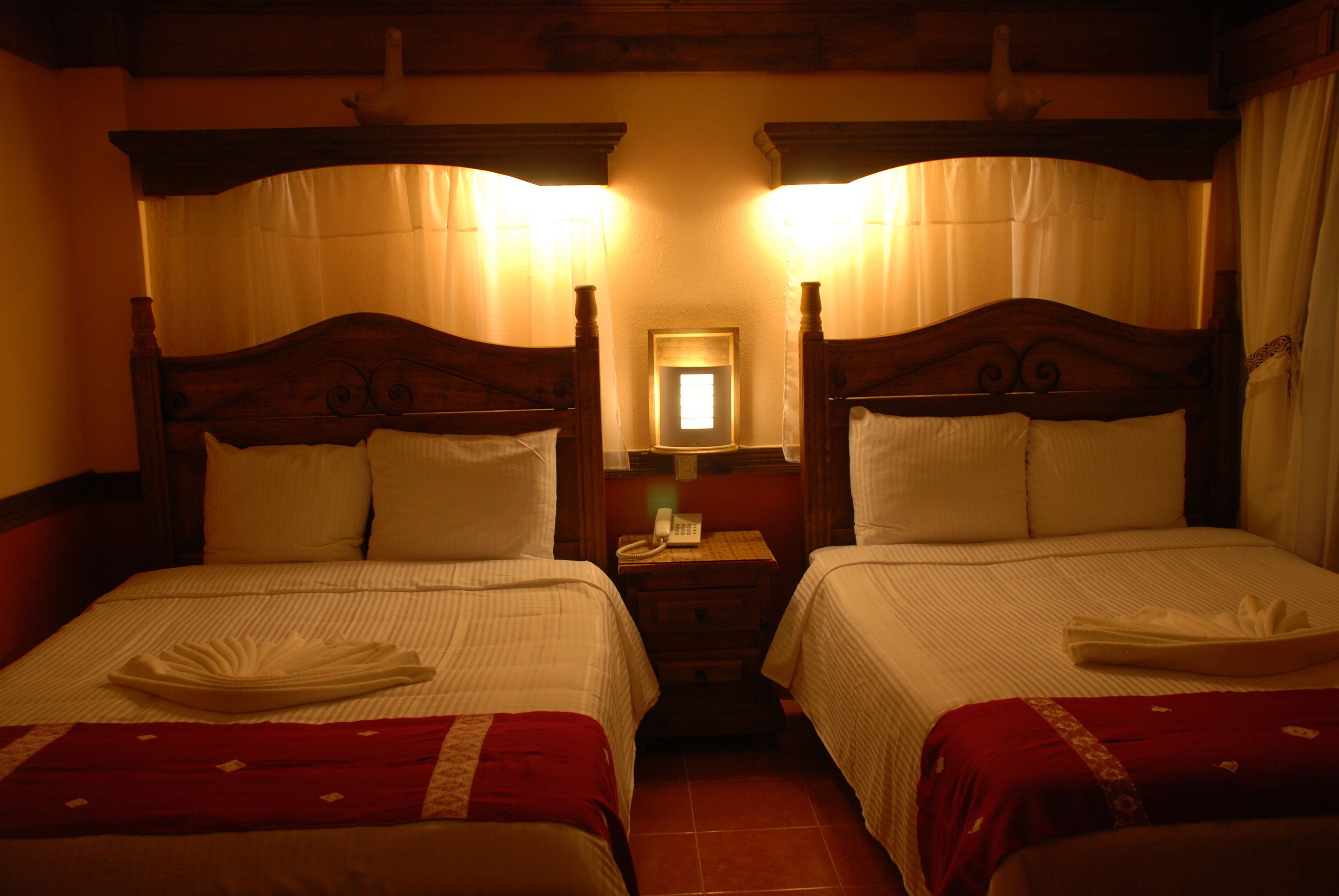 city room | 1 bedroom, desk, iron/ironing board, free wifi