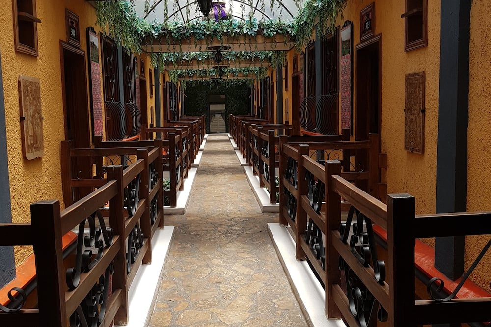 Hotel Mision Colonial San Cristobal