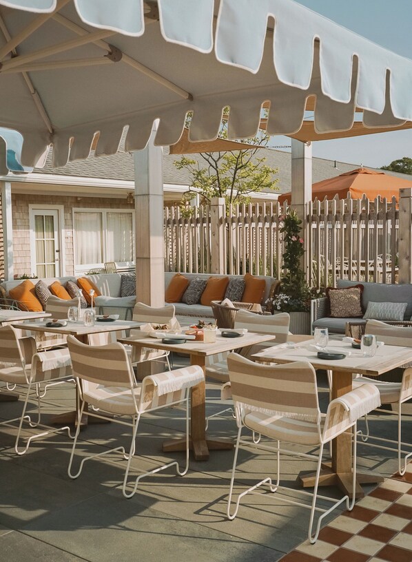 Restaurant - The Beachside (Nantucket)