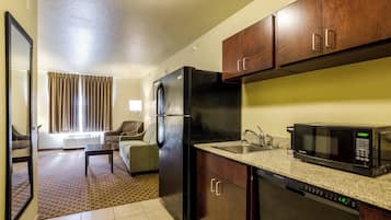 Suite, 1 llit de matrimoni gran i sofà llit, accessible, no fumadors (Extended Stay) | Roba de llit d'alta qualitat i matalassos amb encoixinament addicional