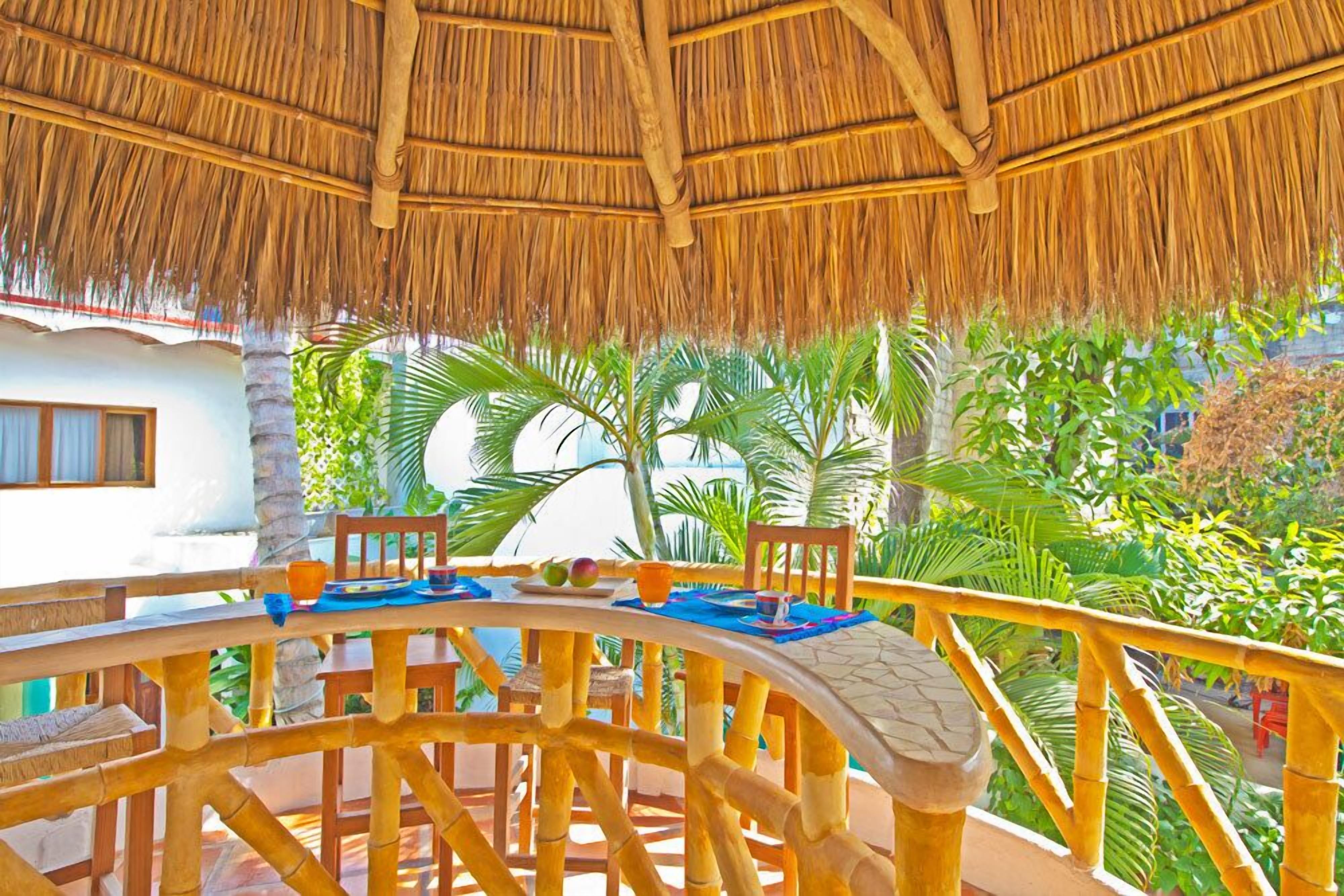 Two Bedroom Two Bathroom Upper Bungalow | In-room dining