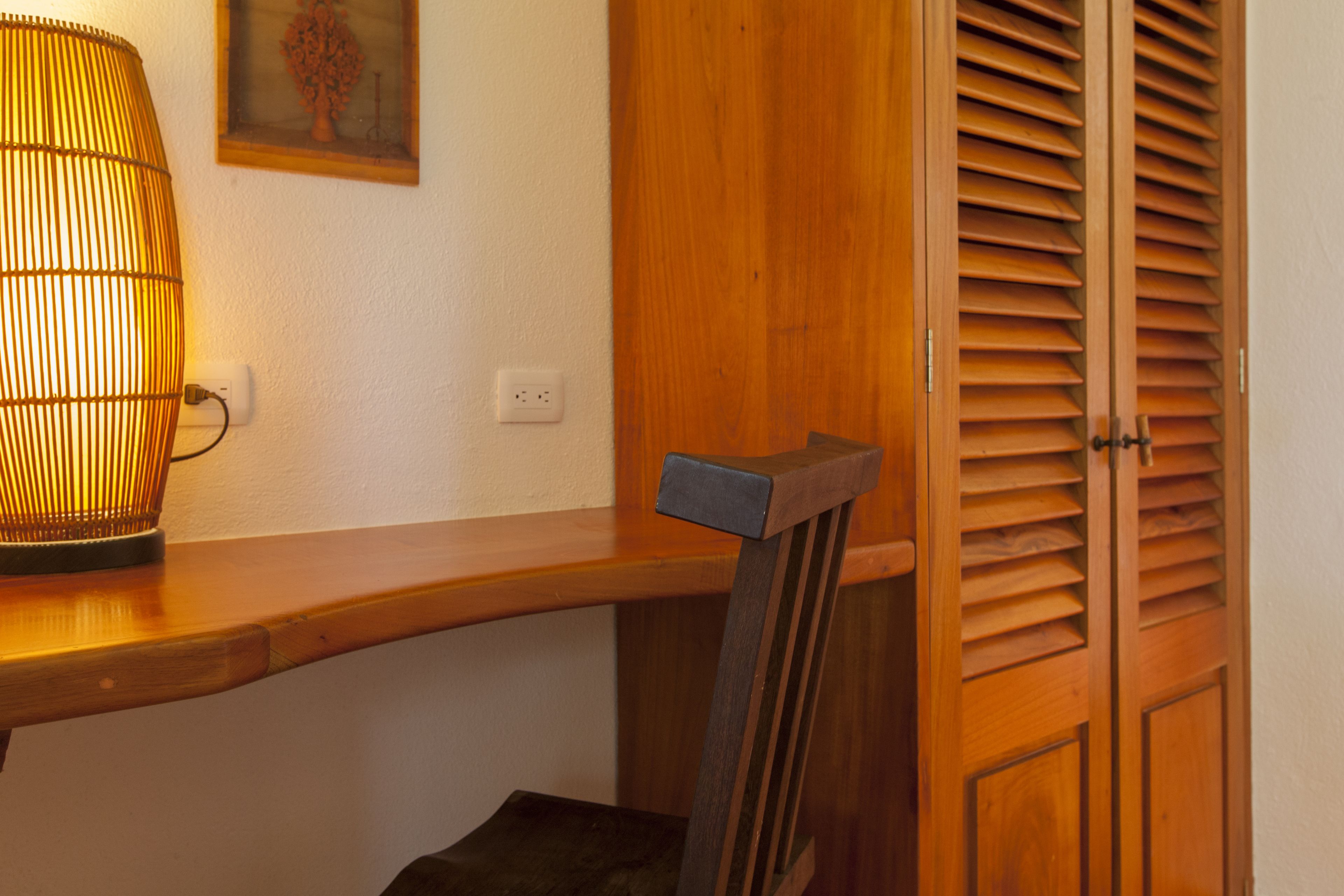 in-room business centre