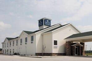 Exterior - Cobblestone Inn & Suites - Linton (Linton)