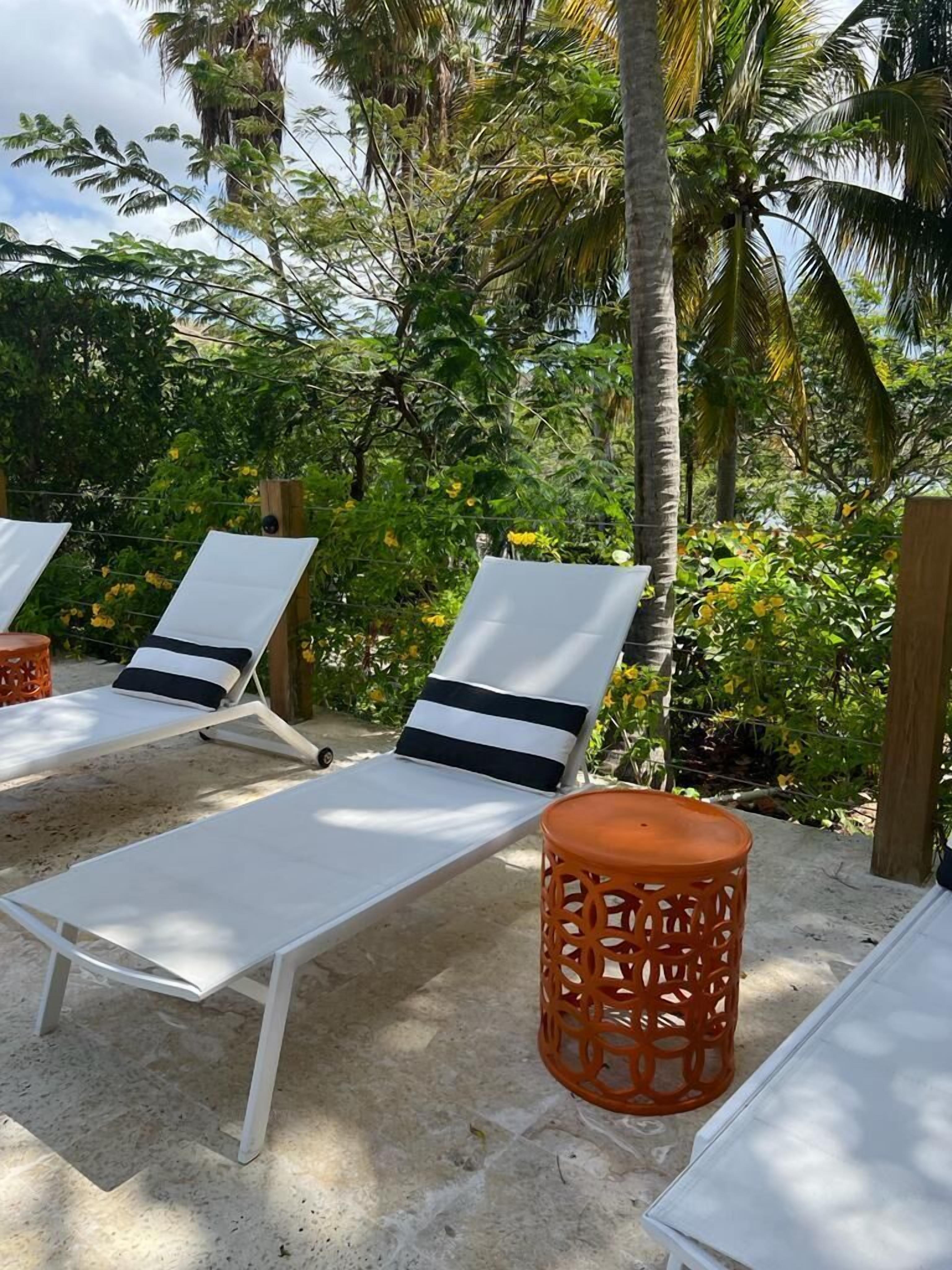 outdoor pool, pool loungers