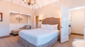 Deluxe Room, 1 King Bed
