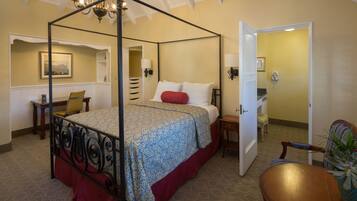 Deluxe Room, 1 King Bed | Premium bedding, pillowtop beds, iron/ironing board, free WiFi