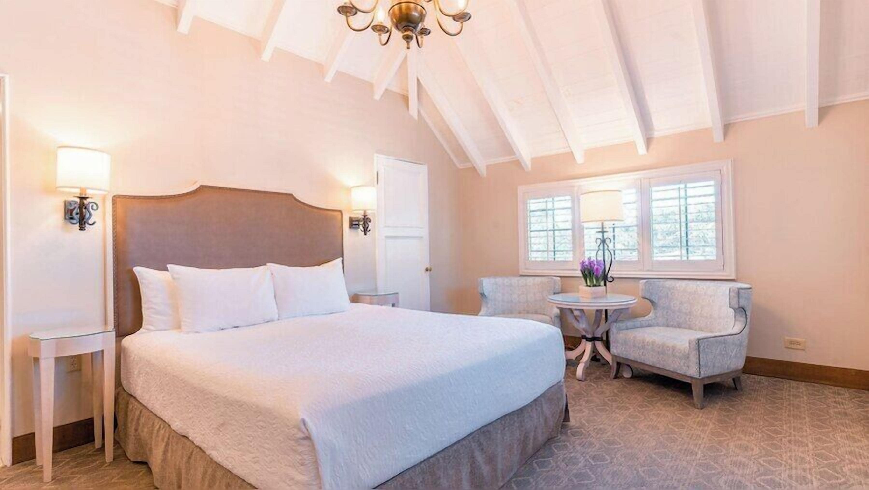 Deluxe Room, 1 King Bed