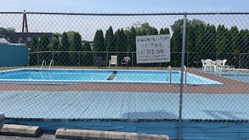 Udendørs pool