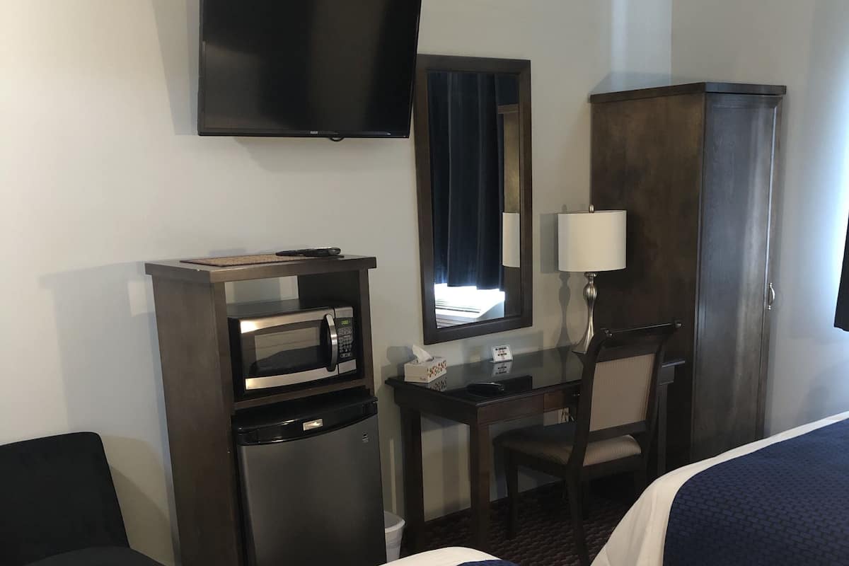 Deluxe Room, 2 Queen Beds | Free WiFi, bed sheets