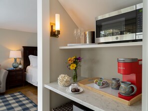 奢华套房, 1 张特大床, 按摩浴缸, 花园 | 1 多间卧室、意大利 Frette 床单、高档床上用品、加厚床垫