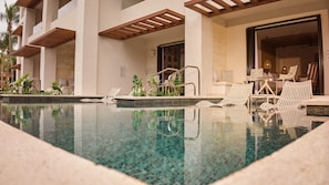Piscina | Una piscina al aire libre