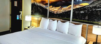 Days Inn and Suites by Wyndham Downtown Missoula-University