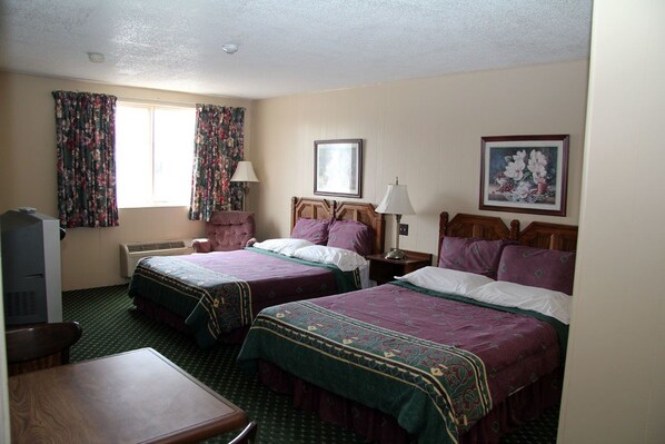 Desk, iron/ironing board, rollaway beds, free WiFi