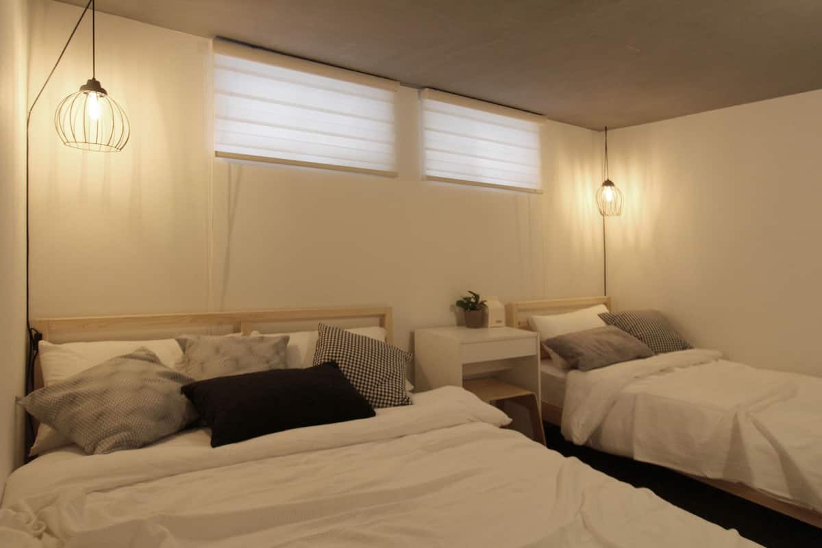 Deluxe Triple Room | Premium bedding, down comforters, Select Comfort beds, desk