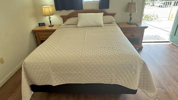 Standard Room, 1 Queen Bed, Accessible | Blackout curtains, iron/ironing board, free WiFi, bed sheets