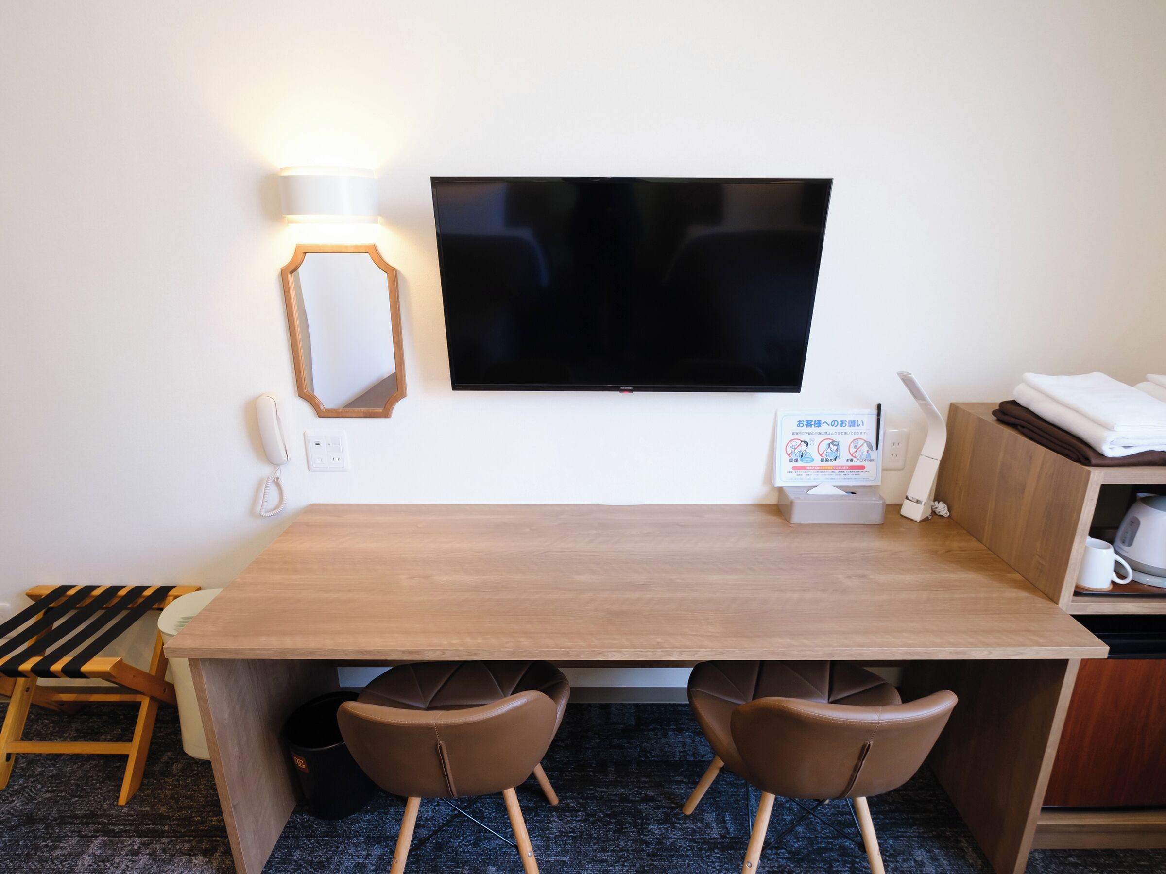 twin room, b-sb  , non smoking [with shower booth](east wing)  | desk, iron/ironing board, free wifi, bed sheets