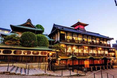 Tennen Onsen Matsuyama New Grand Hotel
